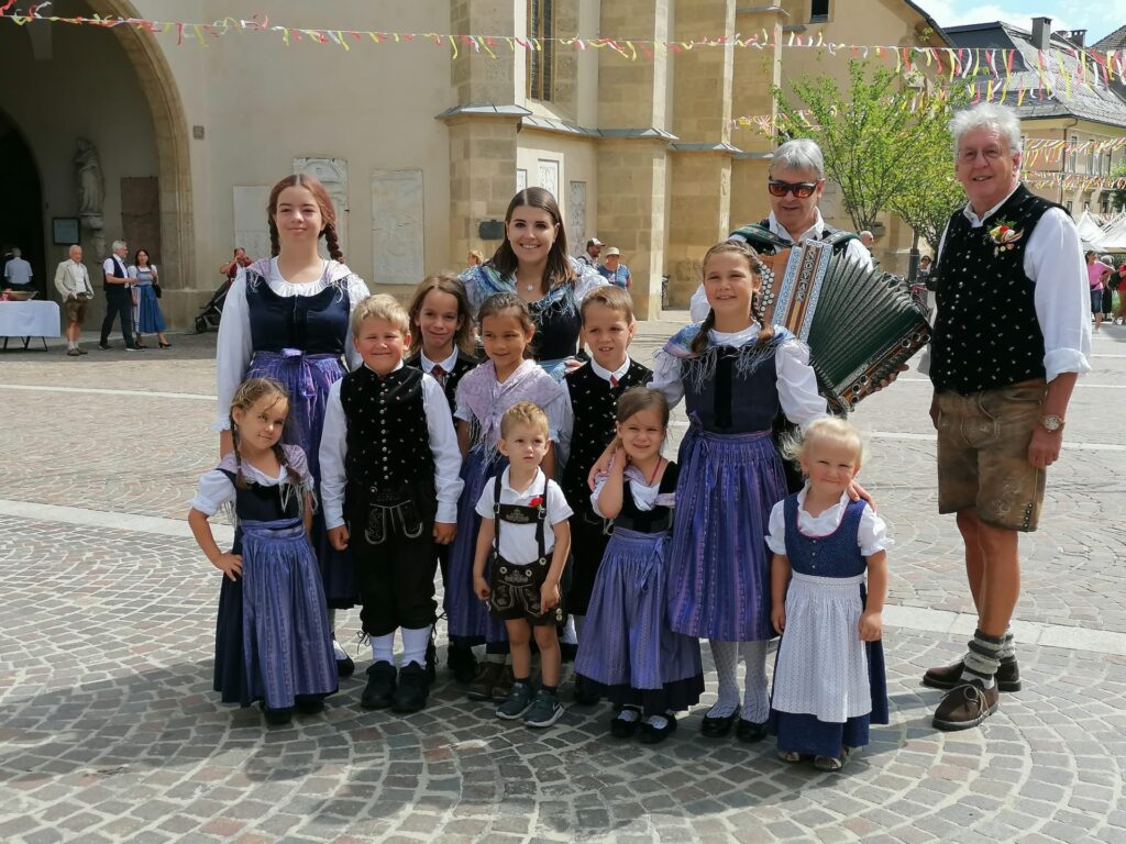 Kinder und Jugendvolkstanzgruppe Villach